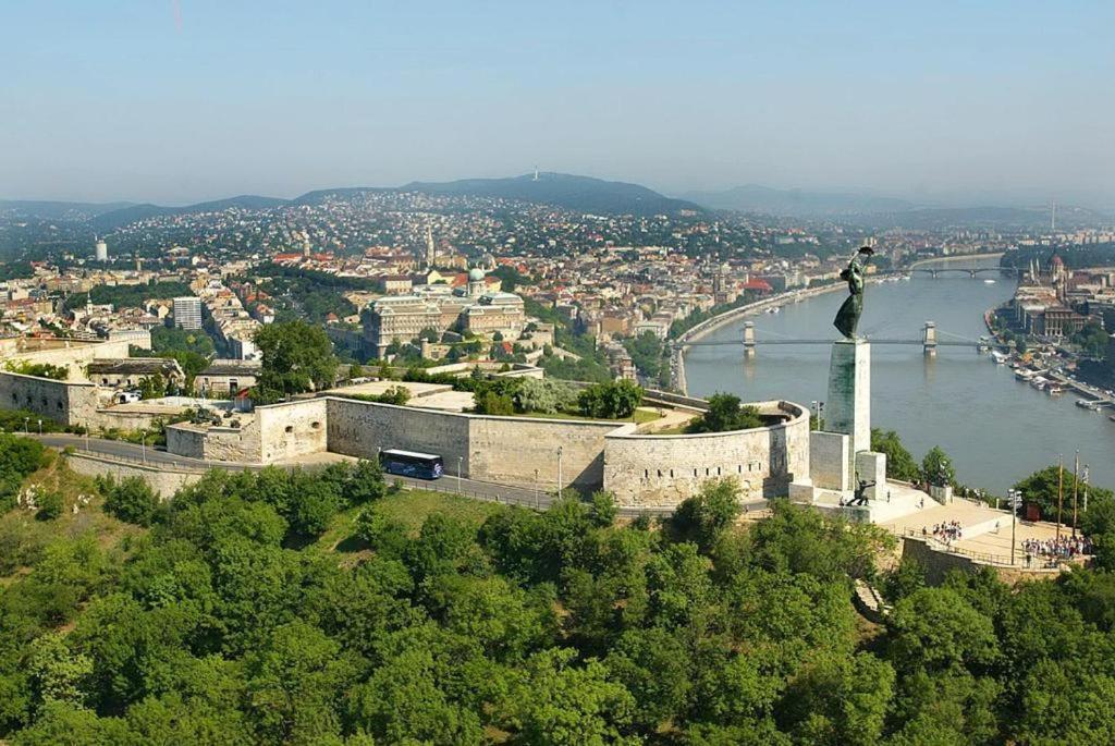 Budapest Central Port Apartment Exterior photo